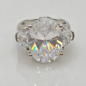 Designer Signed  Estate Victoria Wieck Sparkling White Quartz Ring